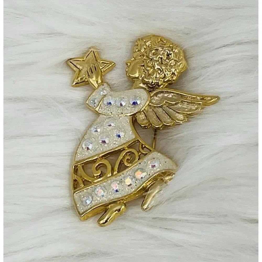Vintage Brooch Gold Tone Pin 2